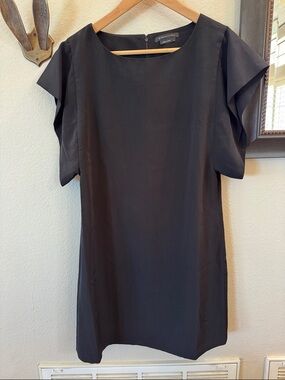 BCBGMaxAzria Black Short Sleeve Shift Dress